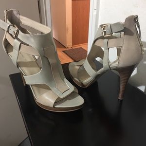 NWOT NINE WEST MAXIMAL PLATFORM SANDALS